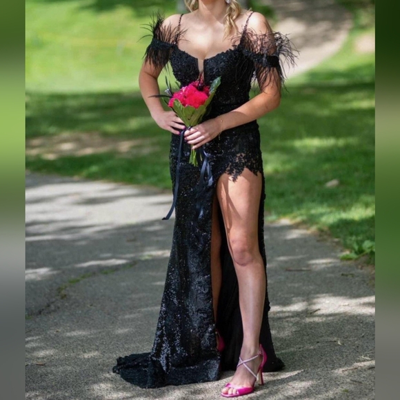 Sherri Hill Dresses & Skirts - Sherri Hill black sequins prom dress